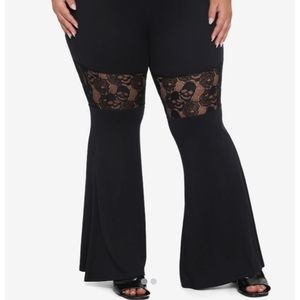 Skull Rose Pace Flared Leggings-Plus Size 3 (22/24)
